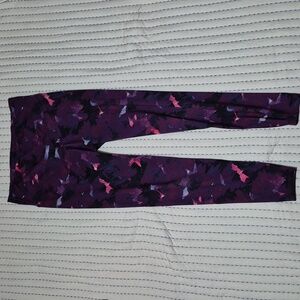 3/$10 - Old Navy print leggings